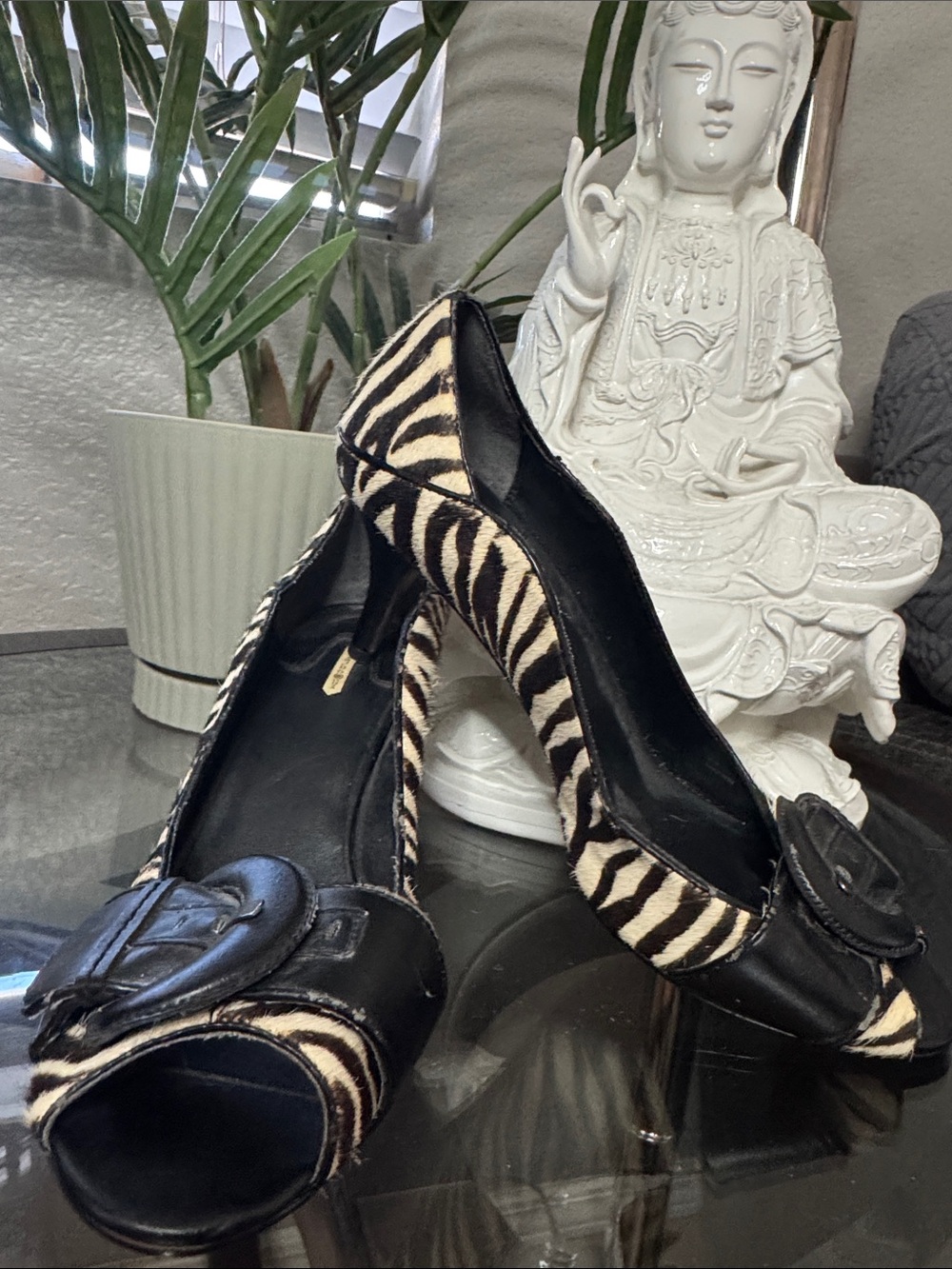Vintage Max Studio Zebra Print Women's leather Peep-Toe Heels